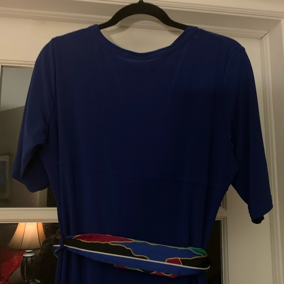 COPY - Nina Leonard with colorful scarf L - Picture 14 of 15